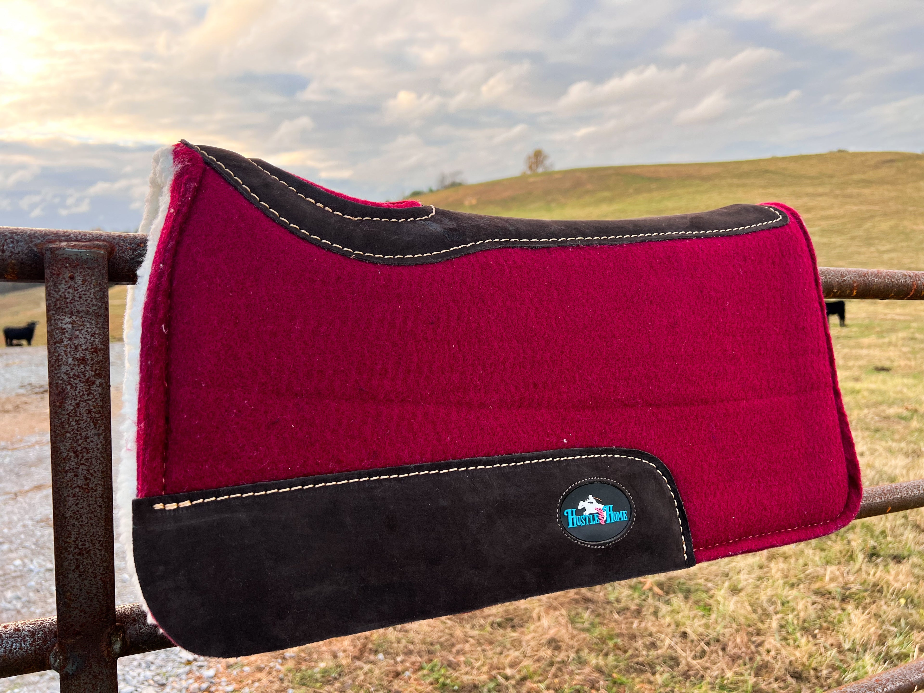 Hustle and Home Merlot Luxe Pony Contoured Felt Top/Fleece Lined Saddle Pad