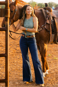 Wrangler | Wanderer 622 Dark Wash Flares