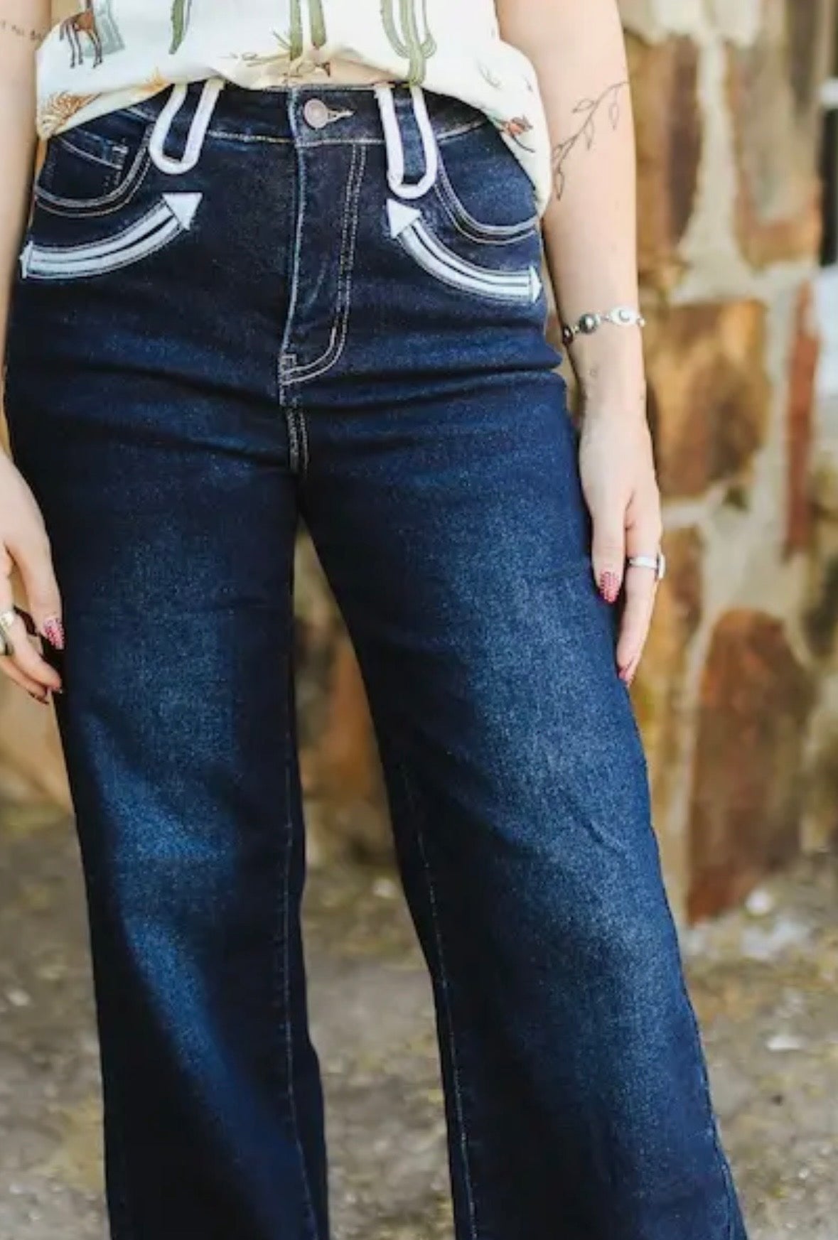 The Western Two-Tone Stitch Flare Jeans – Dark Wash