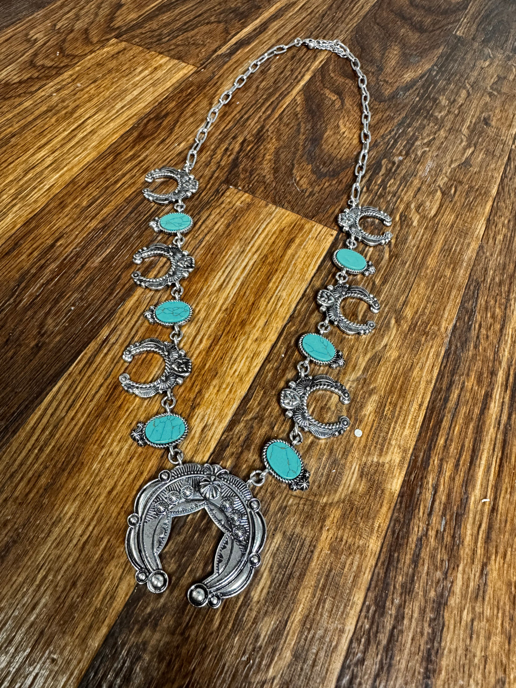 The Wanda Necklace