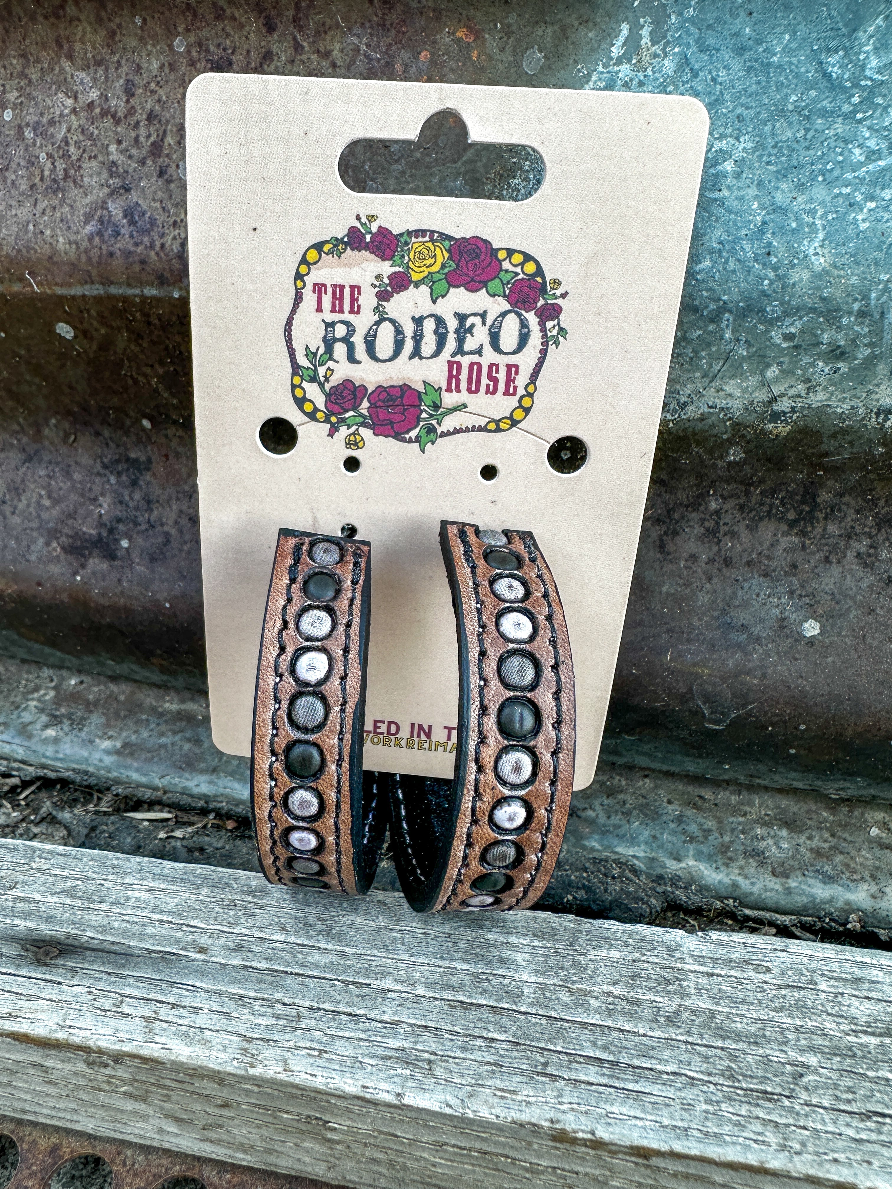 The Dot Vera Hoop Earrings - Large