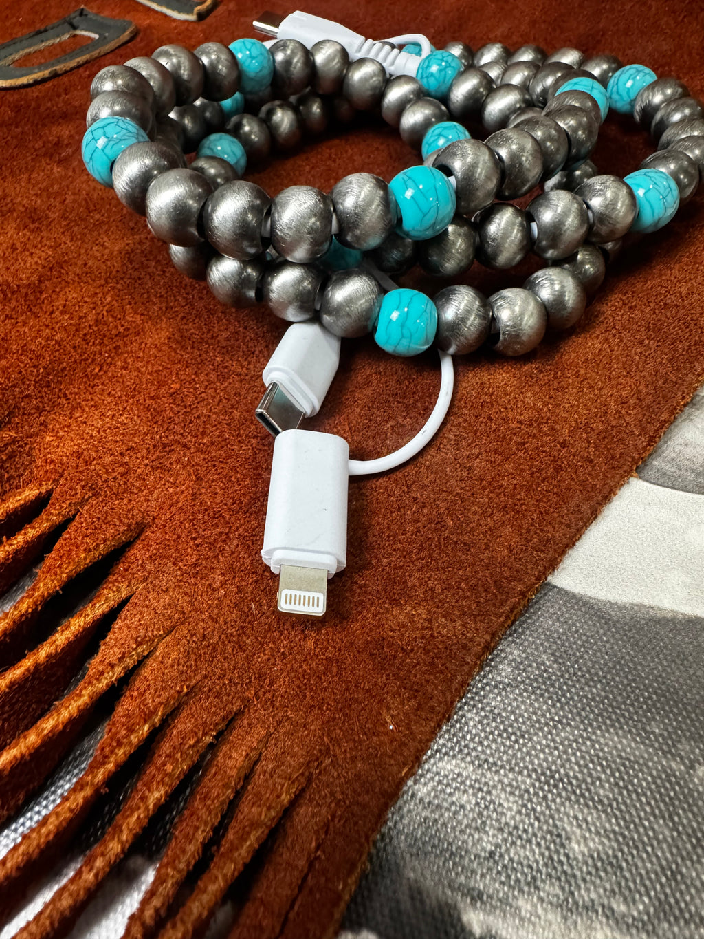 4-Way Faux Pearl Beaded Phone Charger - Turquoise