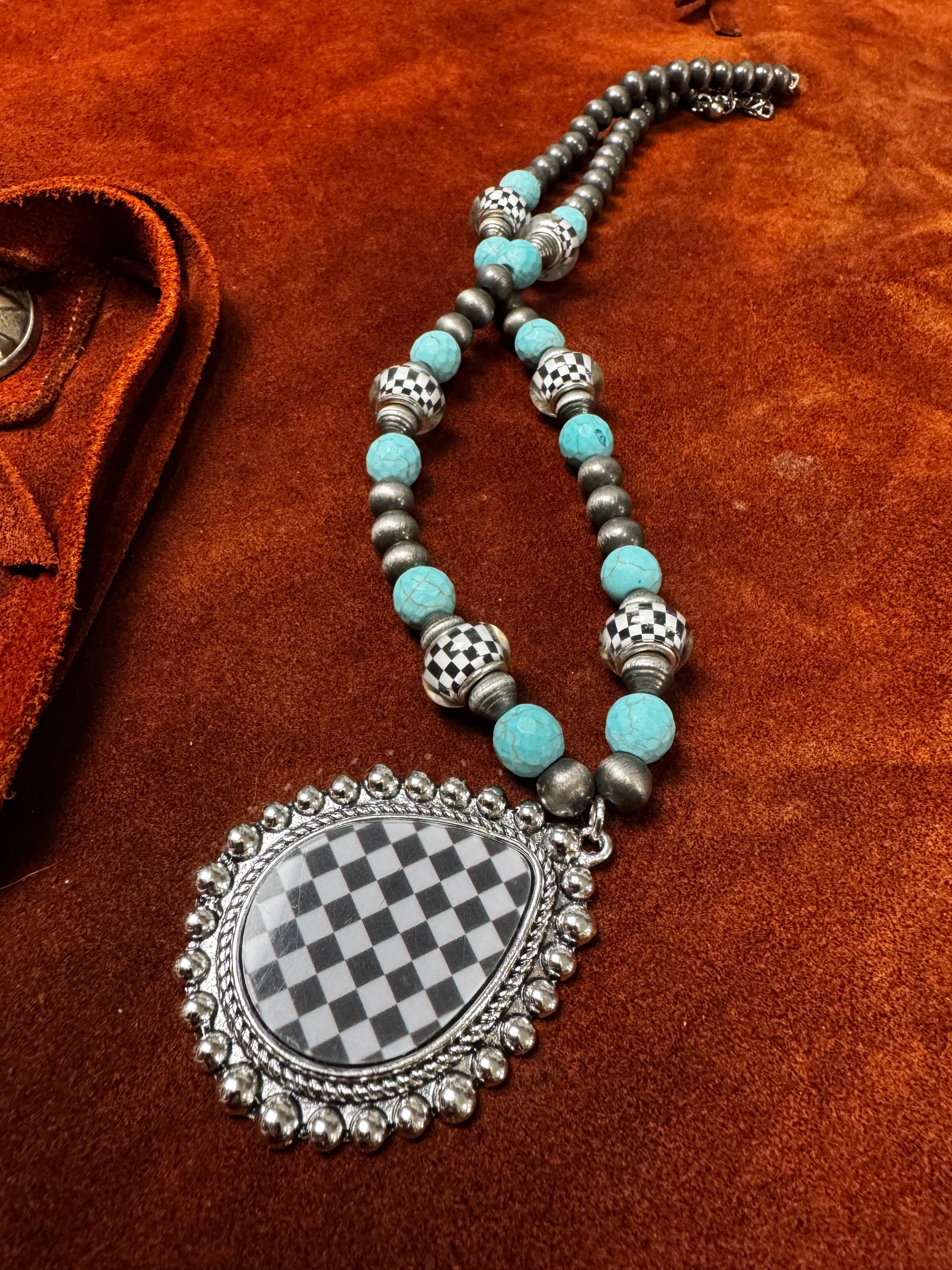The Y’allternative Necklace