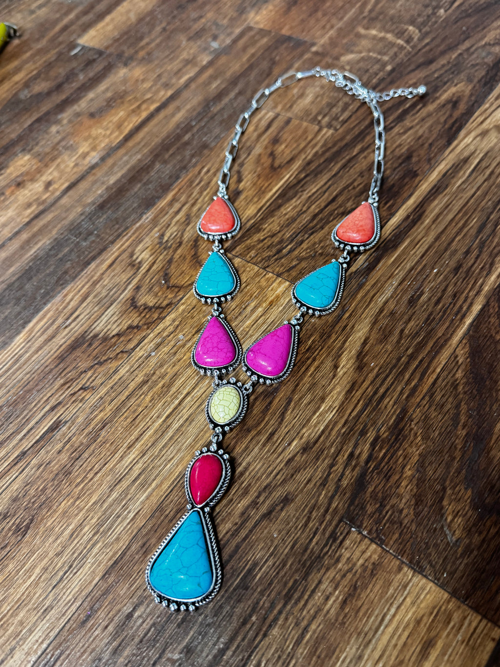 The Tita Necklace