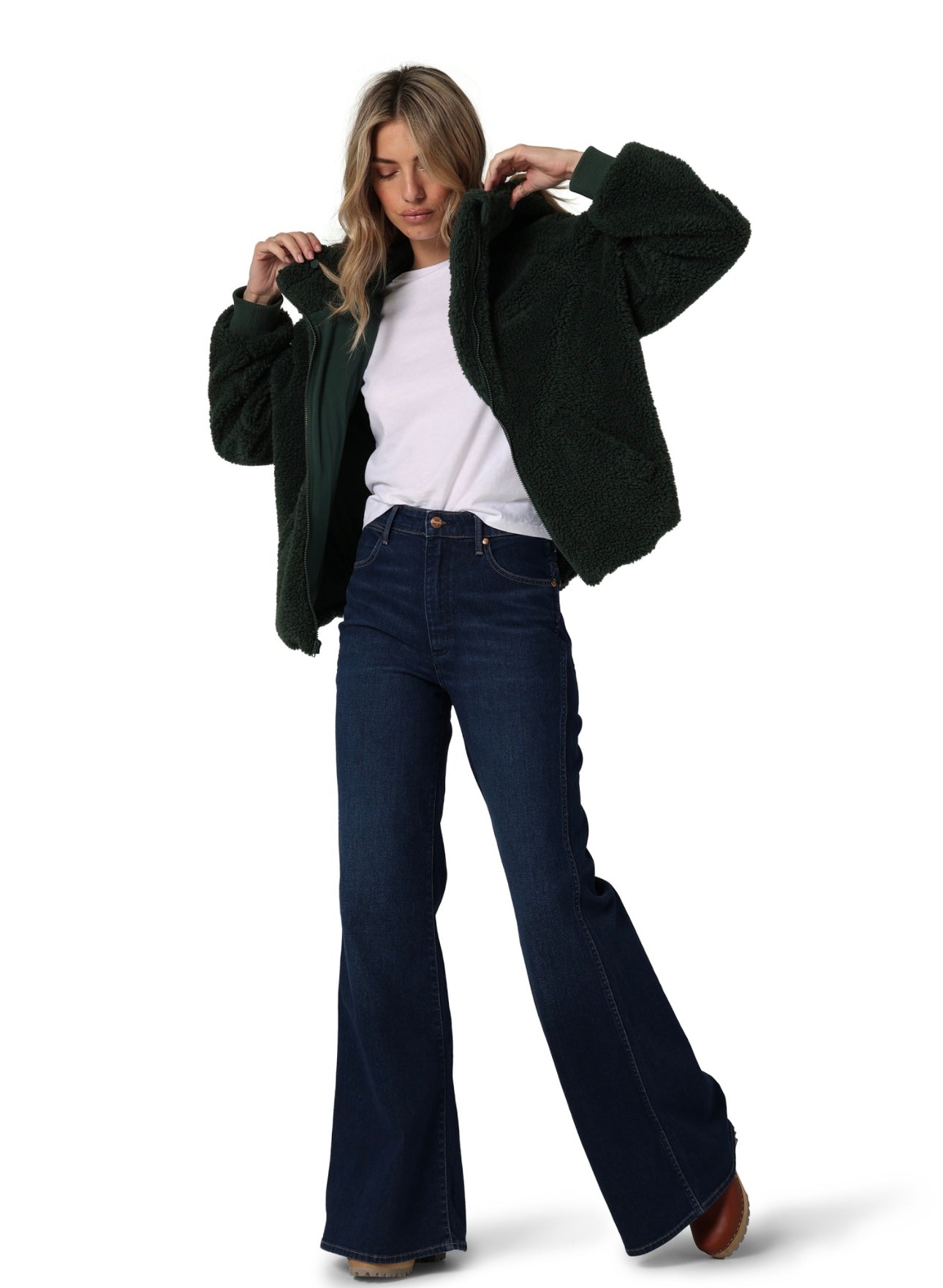 Wrangler | Wanderer 622 Dark Wash Flares