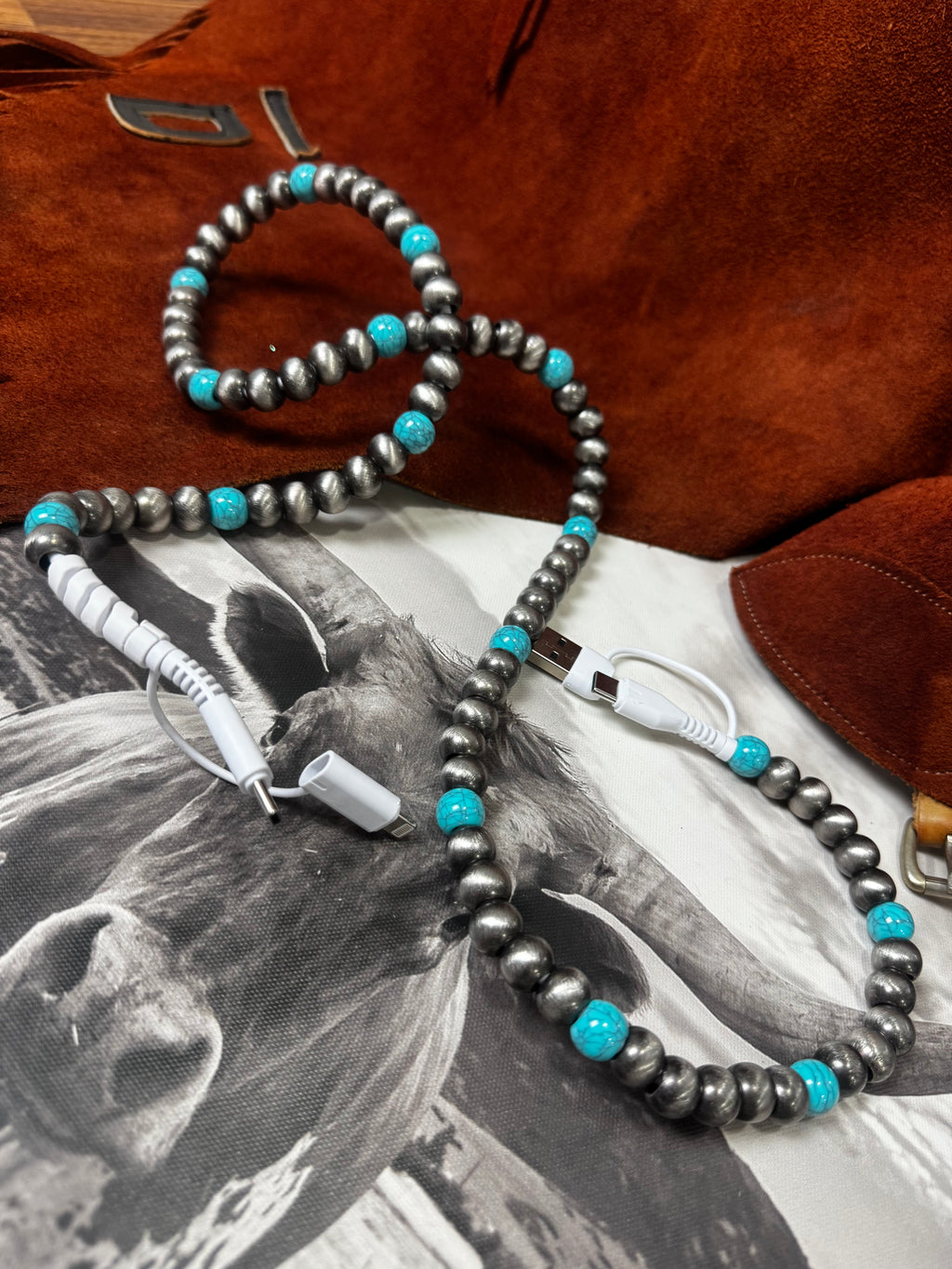 4-Way Faux Pearl Beaded Phone Charger - Turquoise