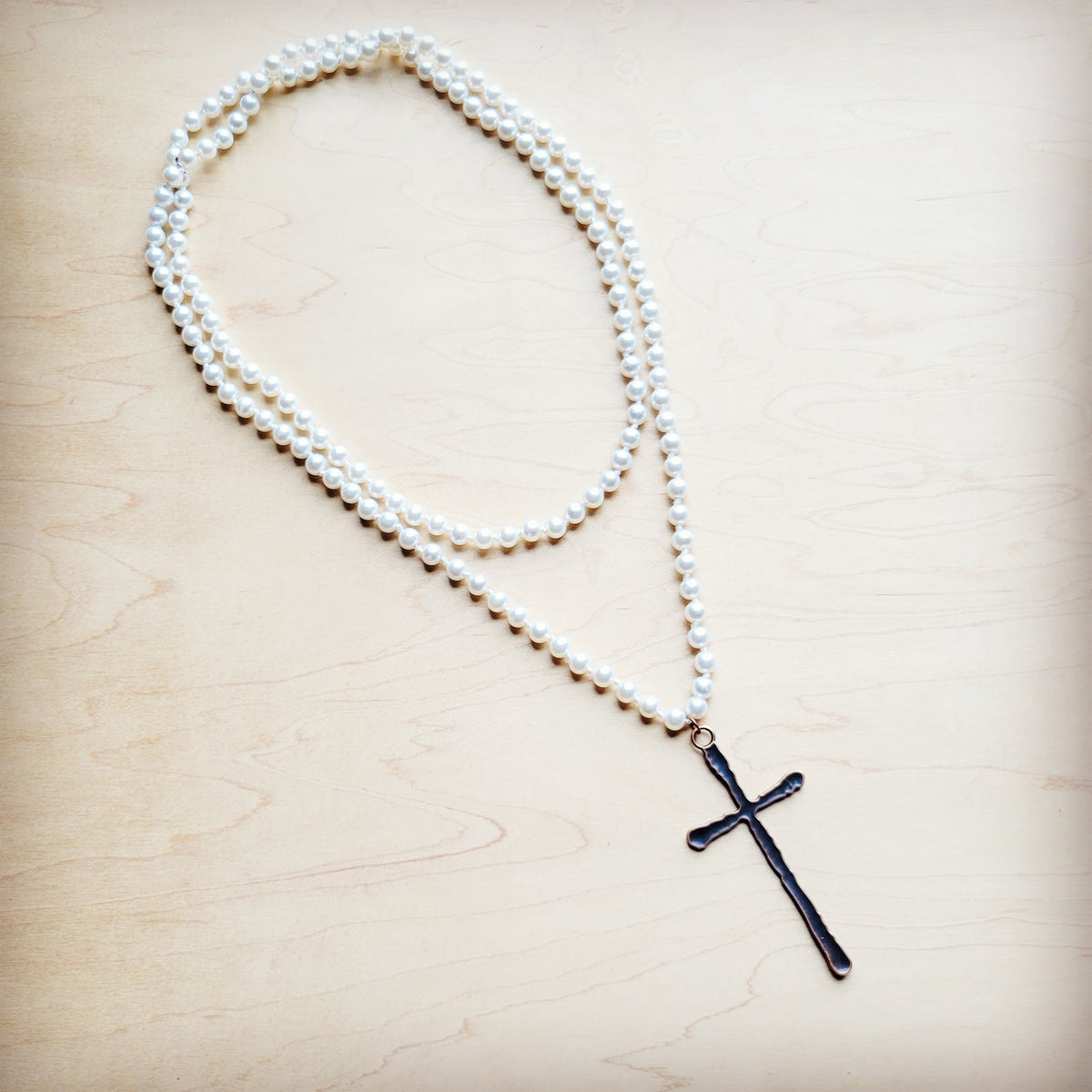 **Extra Long Pearl Beaded Necklace w/ Copper Cross 260m