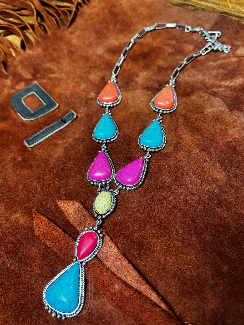 The Tita Necklace