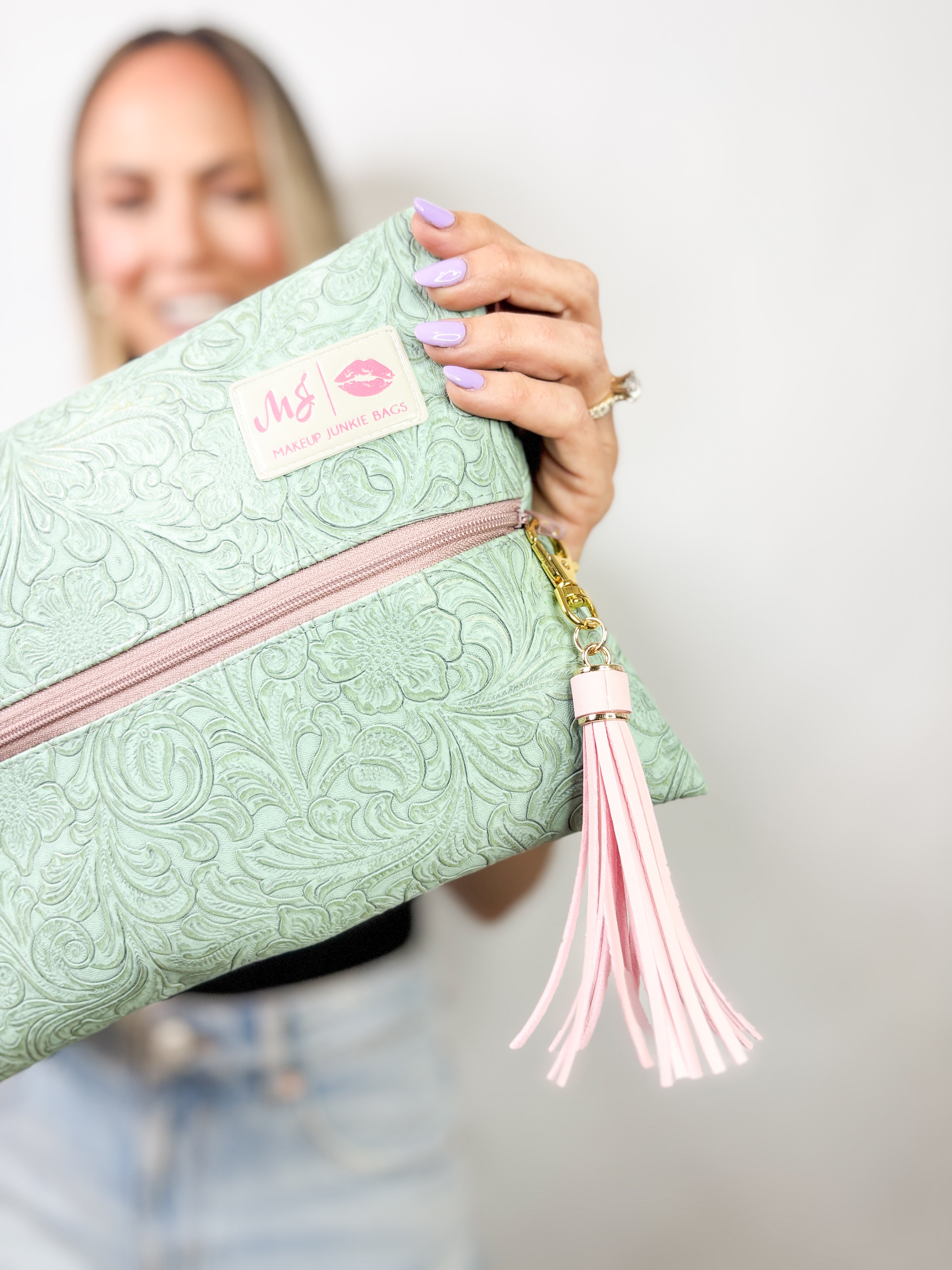 Makeup Junkie | Flat Lay Spill Resistant Bag : Southern Belle