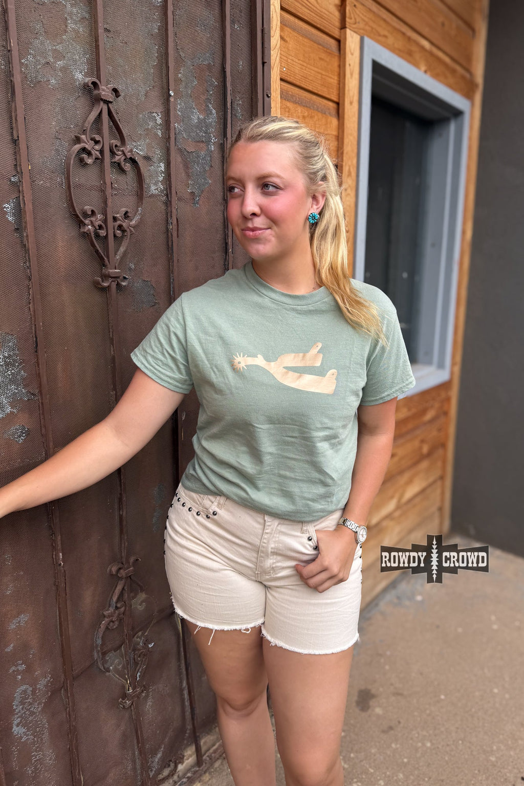 The Metallic Spur Tee- DESERT GREEN