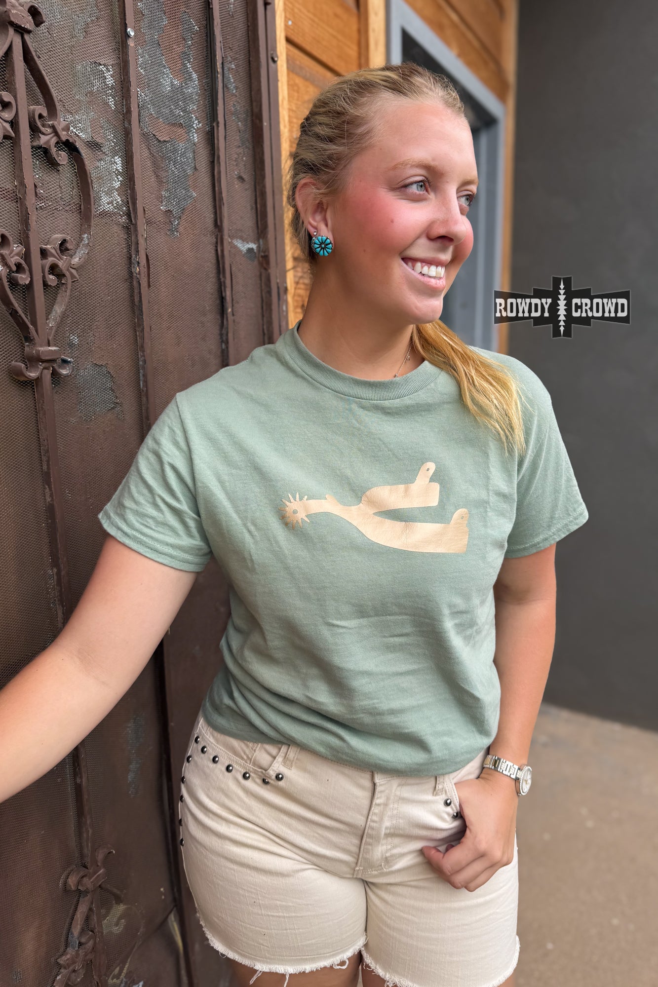 The Metallic Spur Tee- DESERT GREEN