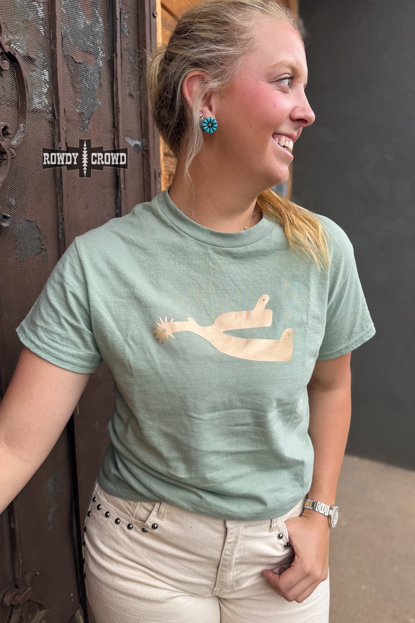The Metallic Spur Tee- DESERT GREEN