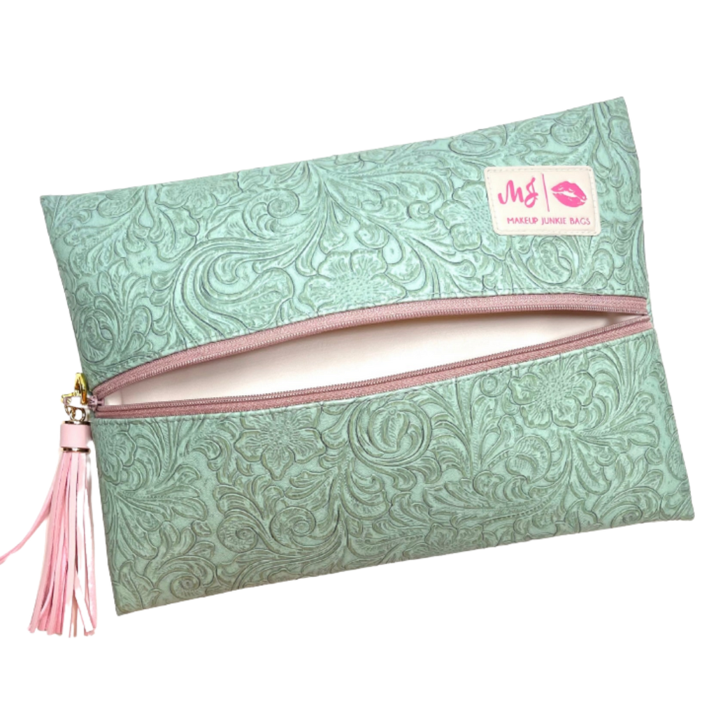 Makeup Junkie | Flat Lay Spill Resistant Bag : Southern Belle