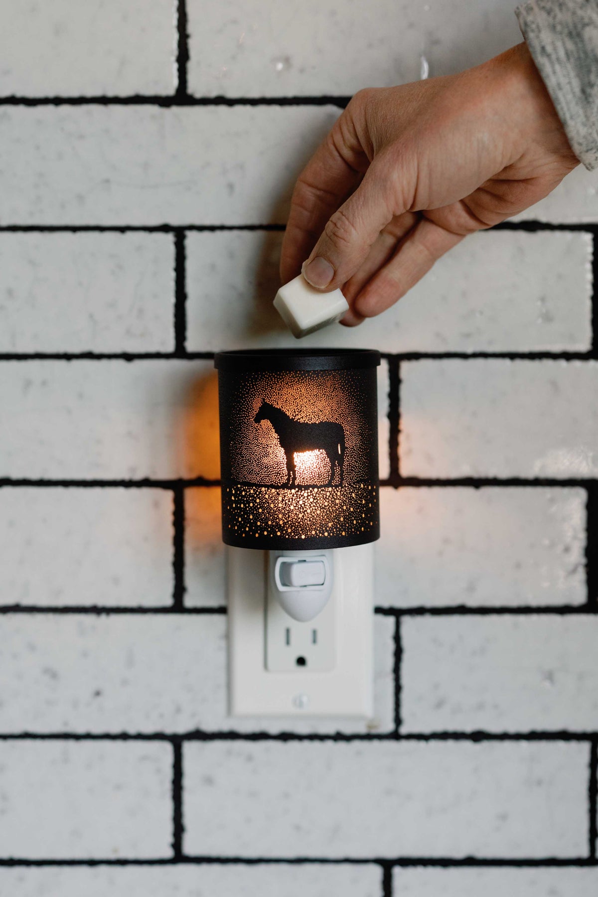 The Grey Horse Wax Warmer