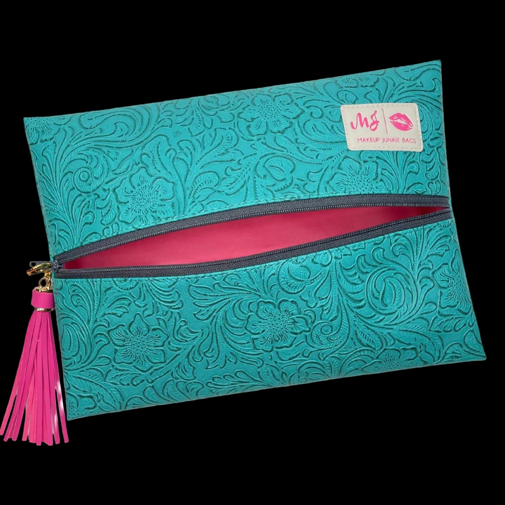 Makeup Junkie | Flat Lay Spill Resistant Bag : Turquoise Dream