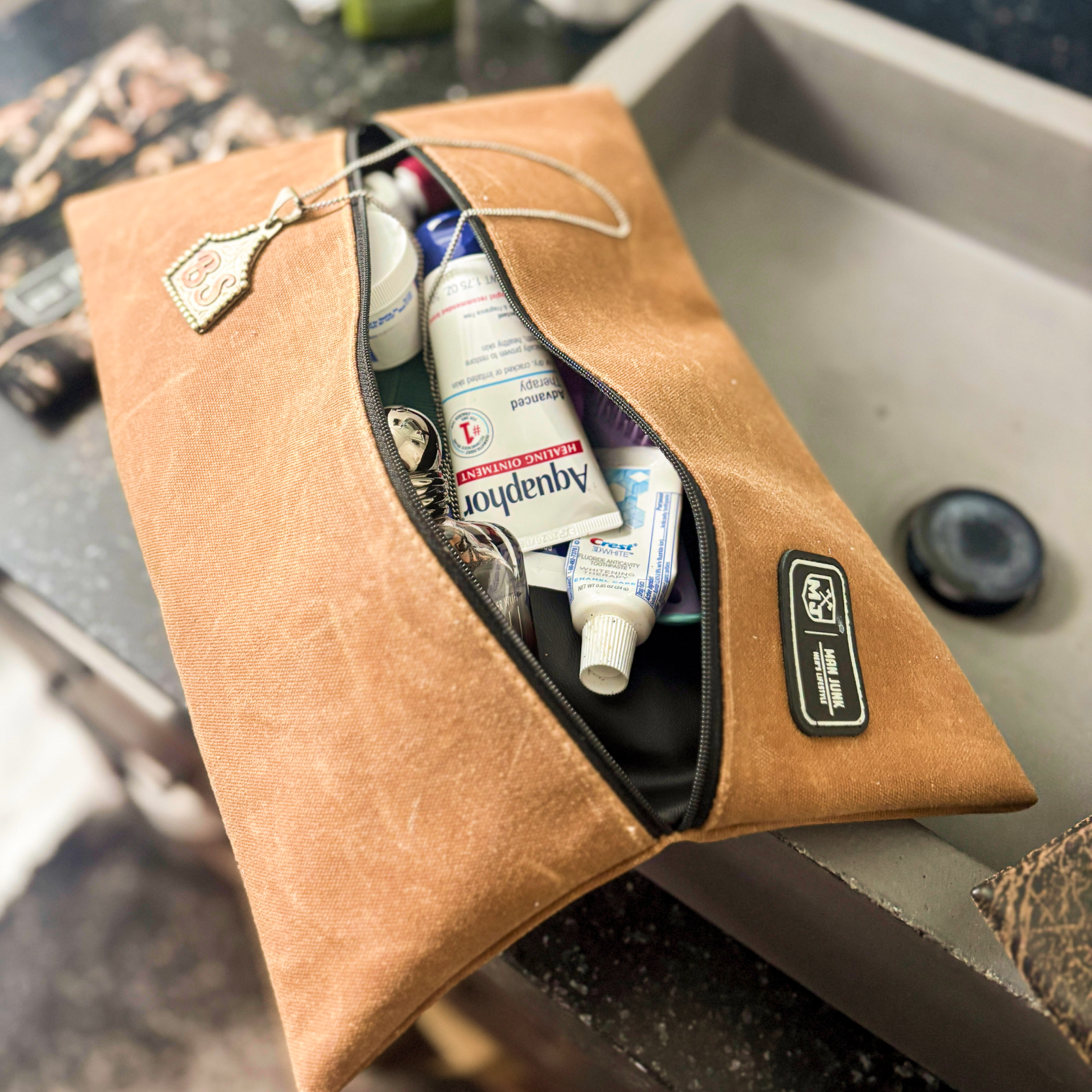 Man Junk By Makeup Junkie | Flat Lay Spill Resistant Bag : The Working Man