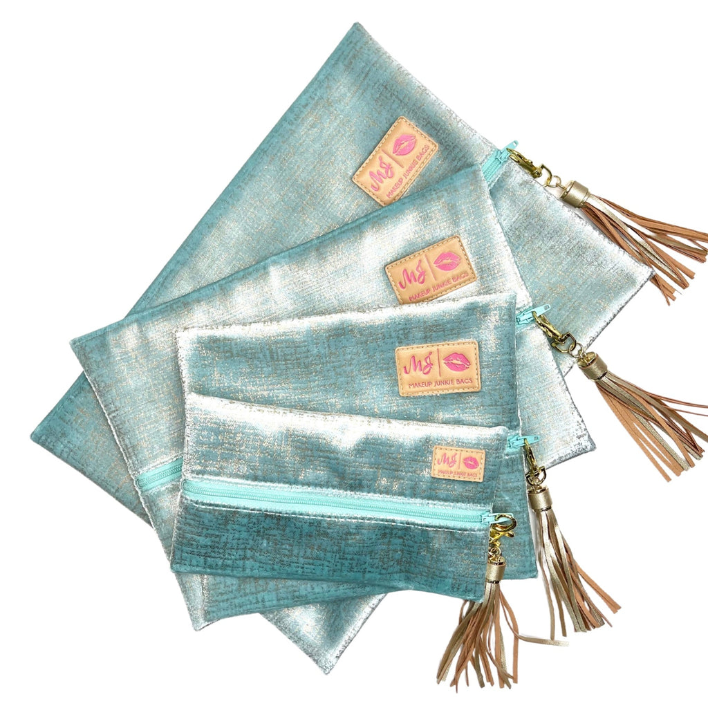 Makeup Junkie | Flat Lay Spill Resistant Bag : Seabreeze Luxe