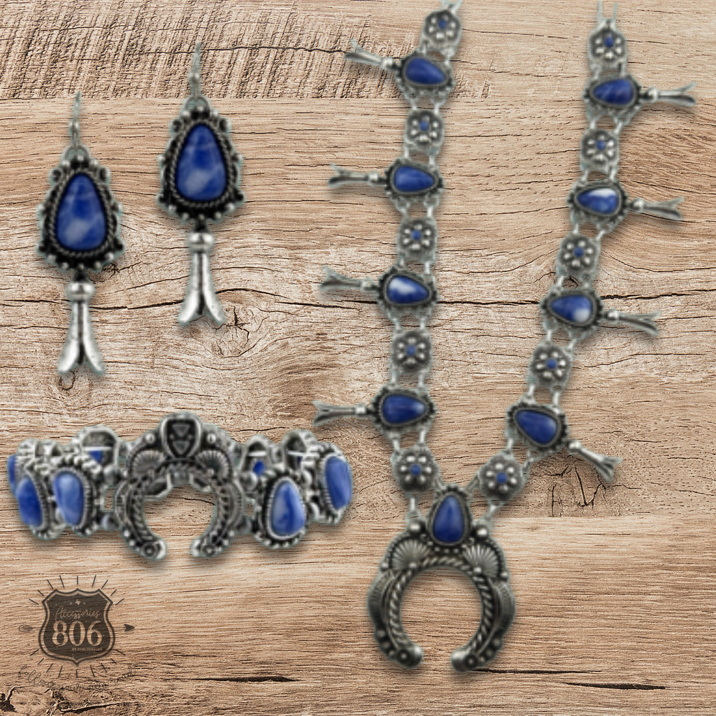 The Aponi Western Stretch Bracelet