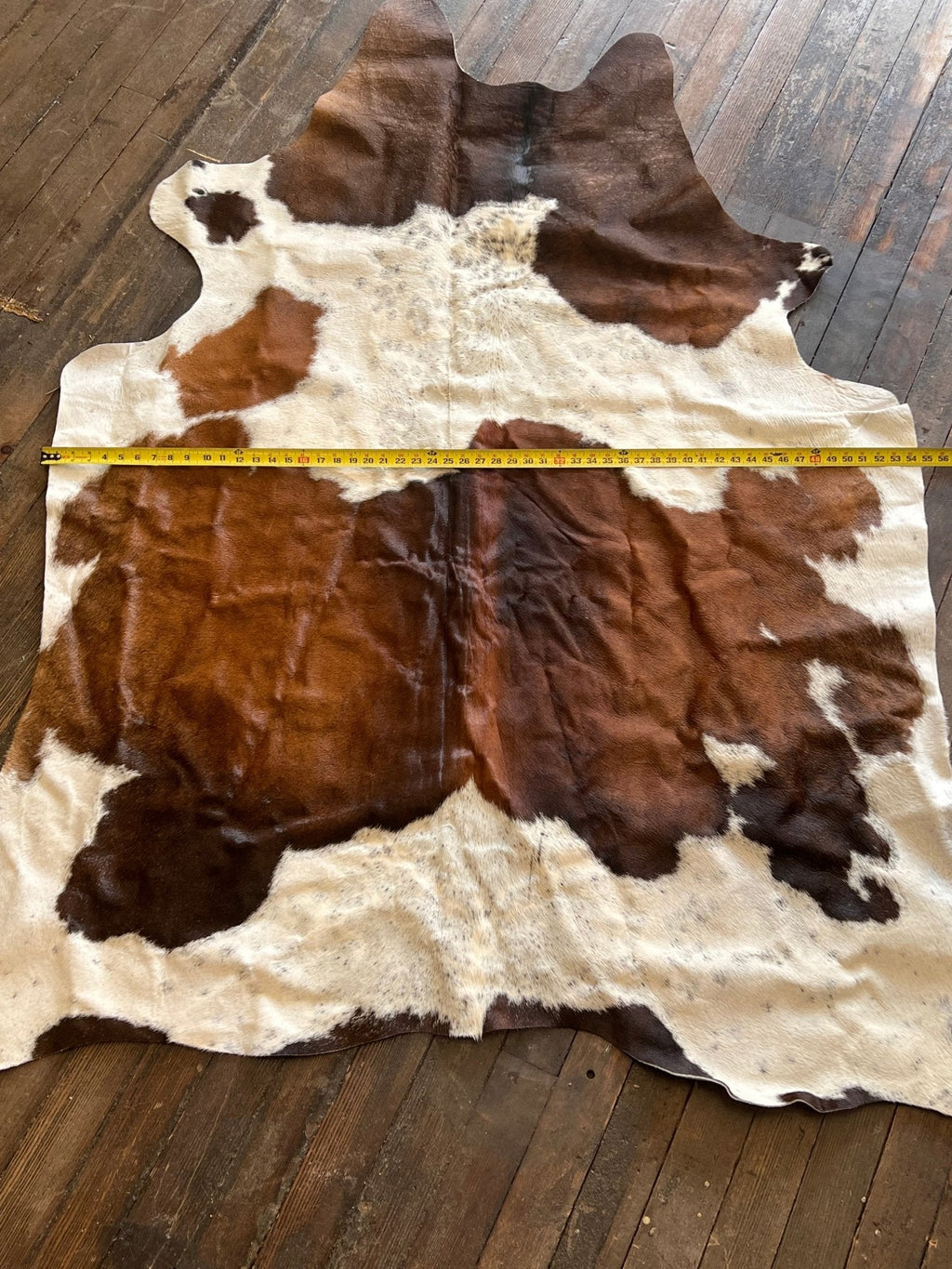 Genuine Brazilian Cowhide Rug — 6.5 ft × 4.5 ft (Photo-Exact Hide)