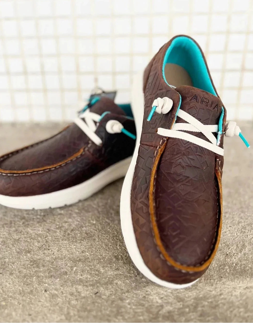 Ariat | Tooled Leather Hilo