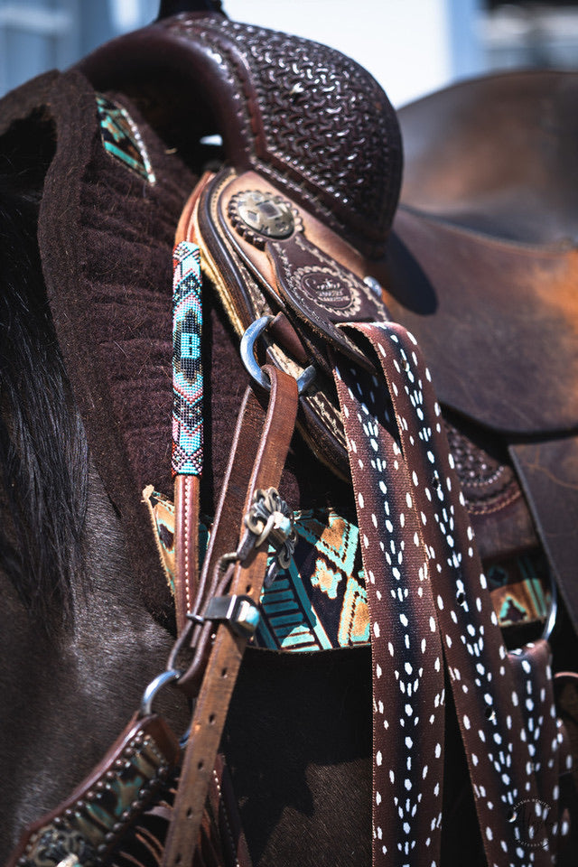 Hustle and Home Axis Deer Cinch Strap Set