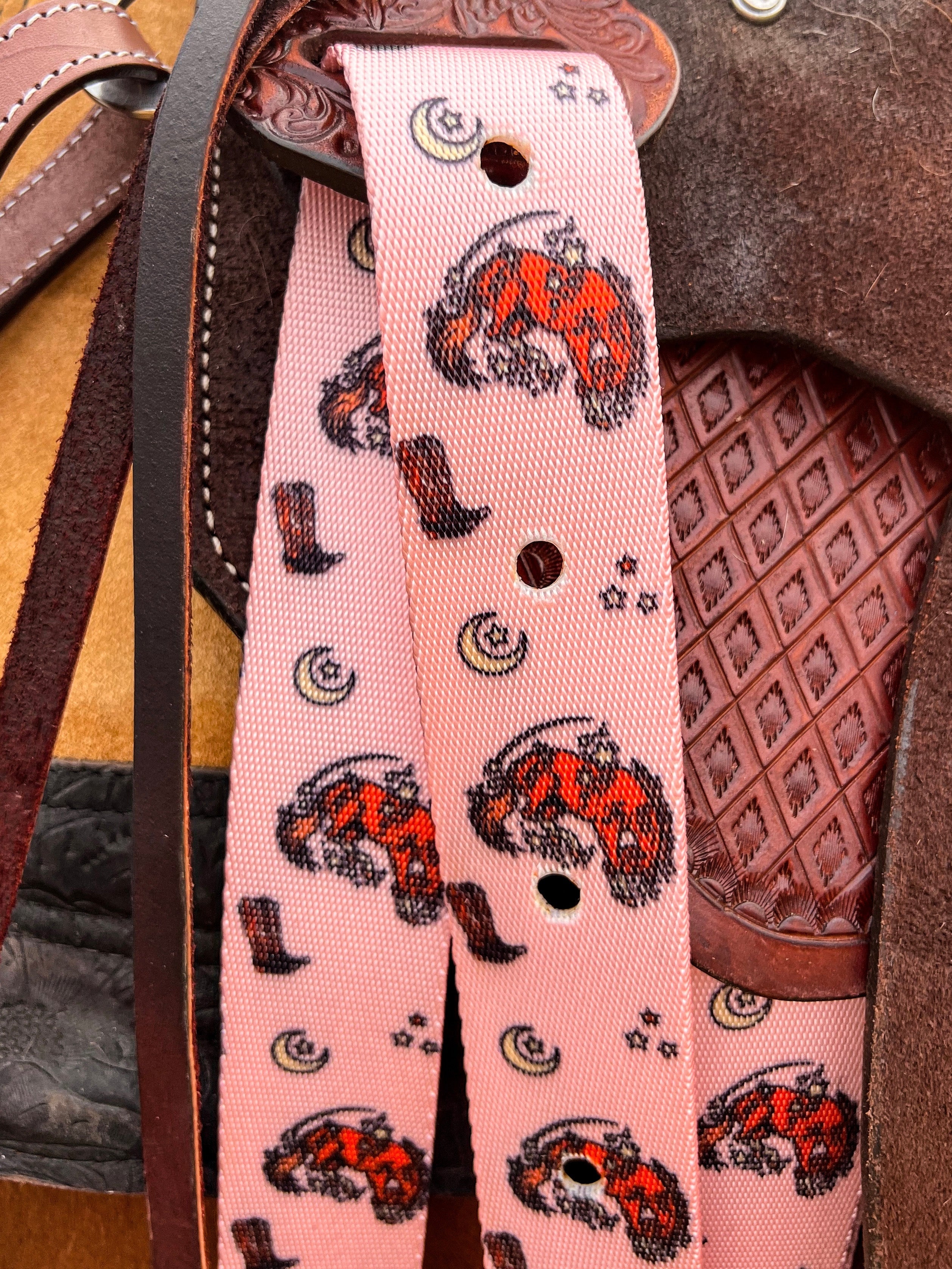 Hustle and Home Buckin’ Wild Cinch Strap Set